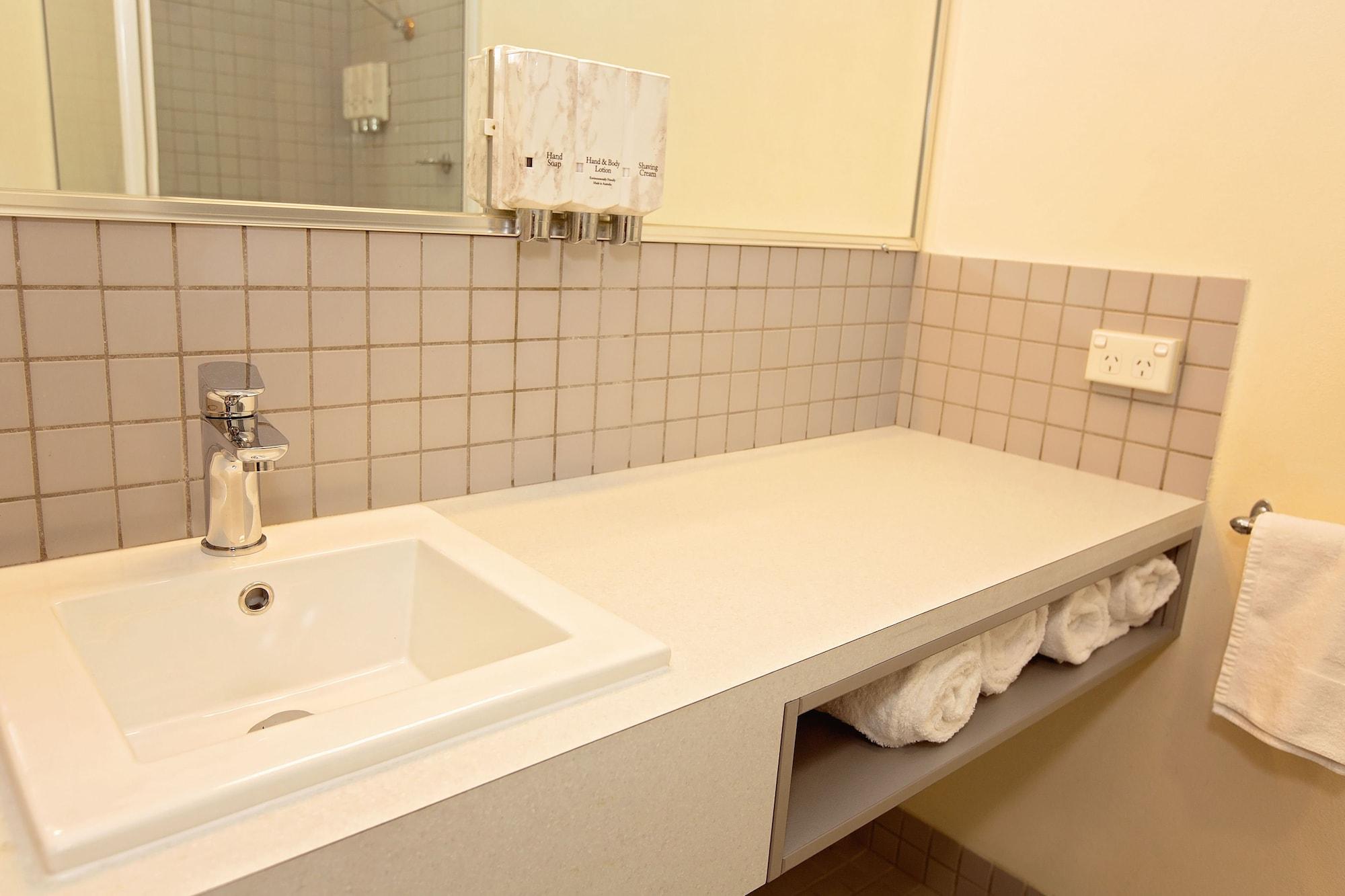 White Lace Motor Inn Mackay Dış mekan fotoğraf